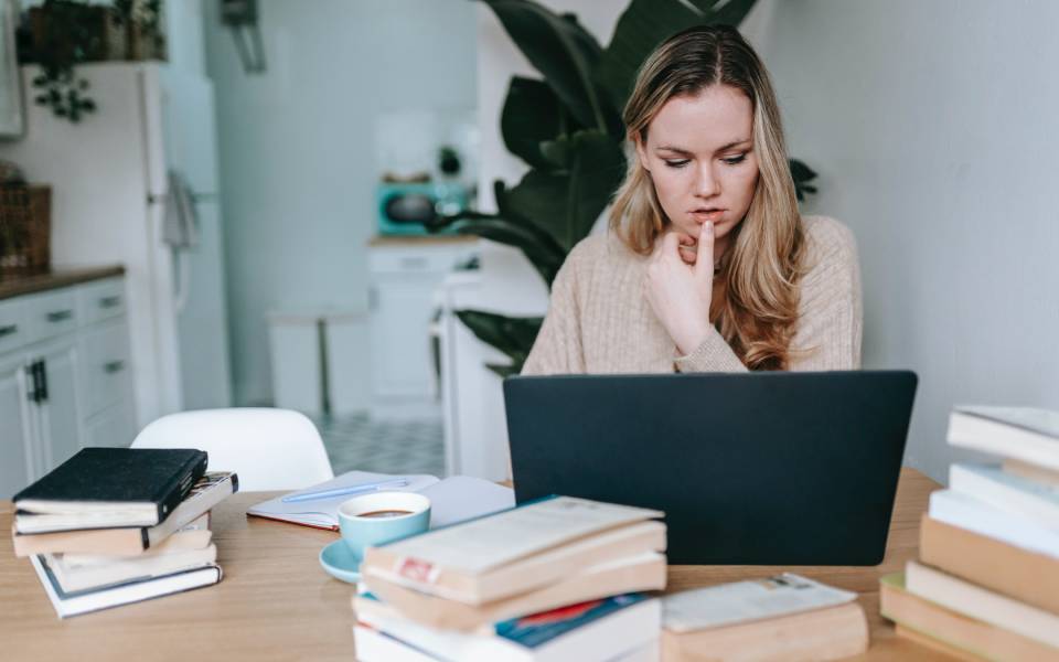 Kuliah Ilmu Pemerintahan, Rekomendasi Kampus Terbaik Hingga Prospek